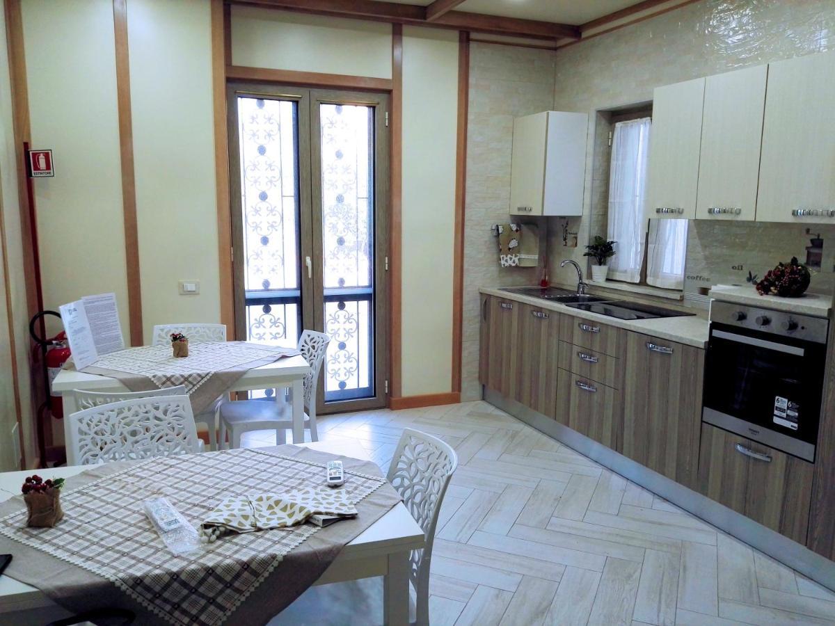 Rosa Vesuviana Acomodação com café da manhã Boscoreale Exterior foto